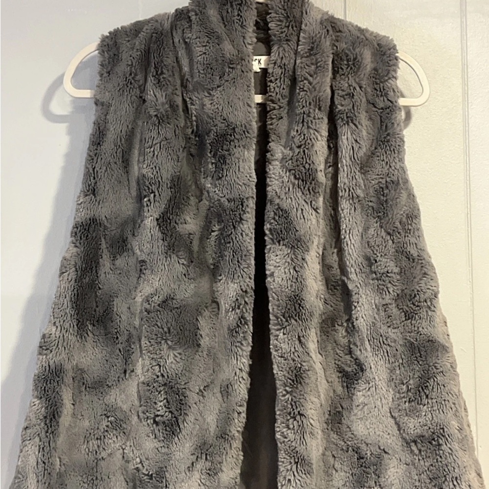 Jack By BB Dakota Gray Faux Fur Sleeveless Vest Size Small